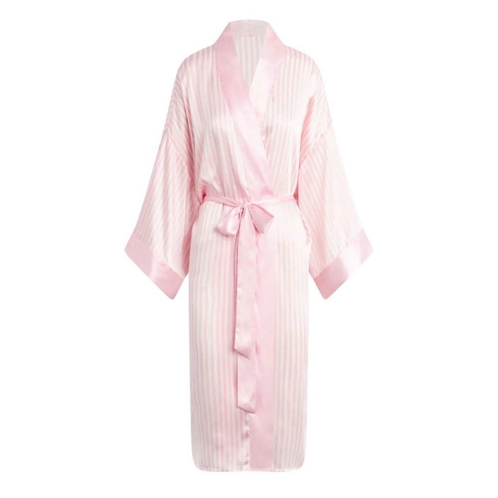 SHOW ME YOUR MUMU HARLOW ROBE $128 Curateur